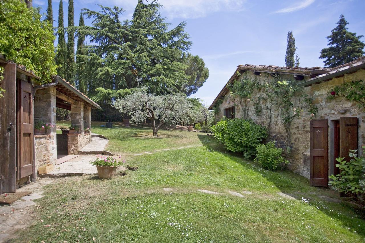 Pozza Di Volpaia By Salogi Villas Radda in Chianti Ngoại thất bức ảnh